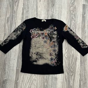 Graphic long sleeve!